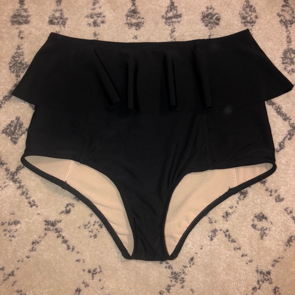 Small Kortni Jeane bottoms